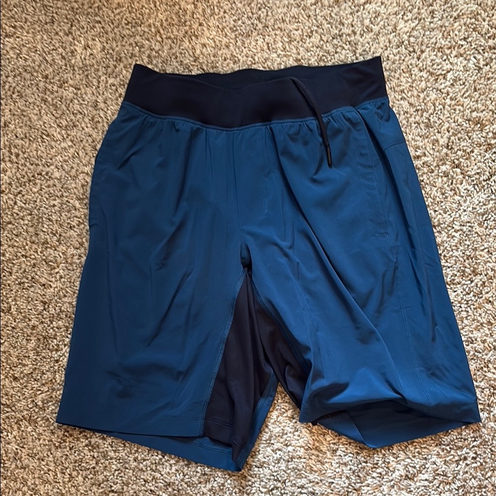Lululemon Men's Blue Shorts